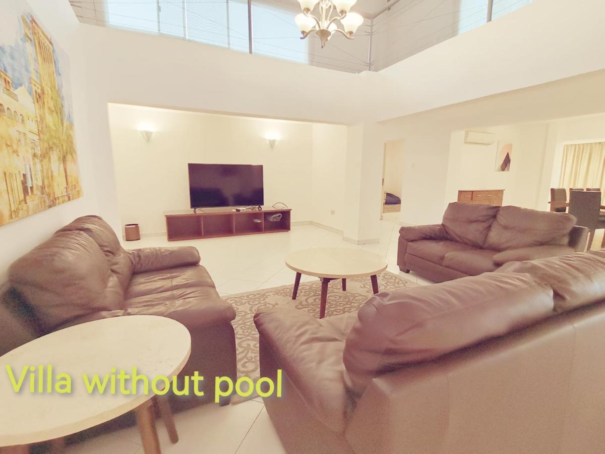J5 Four Bedroom Villa Holiday Home In Al Wasl For Families Only Dubaï Extérieur photo